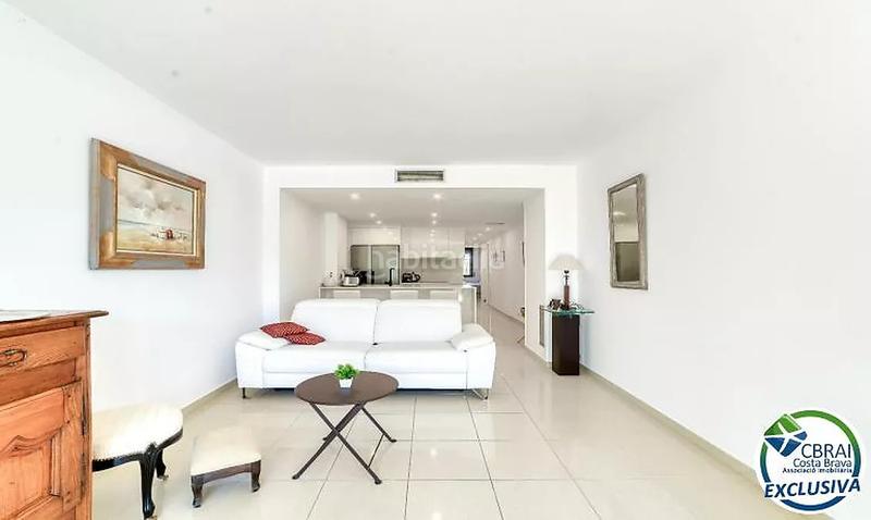 Foto 50605d12-f5dd-4158-a119-93e71f00ad65. Apartament amb calefacció aparcament piscina a Salatar Roses