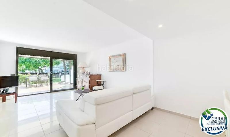 Foto 65ad5455-be83-4c4e-90ad-fb50d3dbac07. Apartament amb calefacció aparcament piscina a Salatar Roses