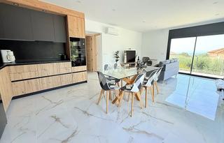 Maison à Nord. Villa reformada con piscina y licencia turística