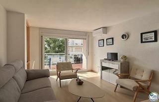 Apartament a Santa Margarida. Lujoso, moderno y bonito apartamento de dos dormitorios.