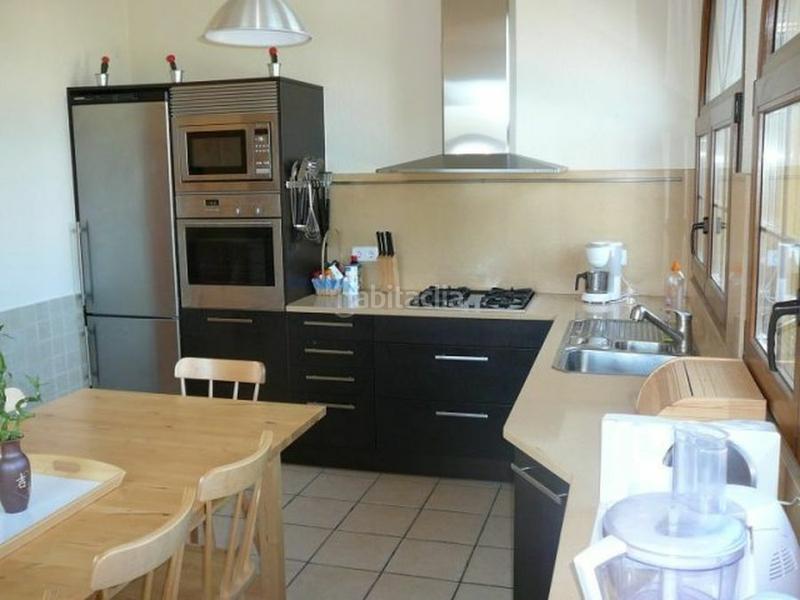 Foto 7ec4696e-e669-4cd2-a7db-62acd504bef2. Maison avec chauffage parking piscine dans Cap Ras - Creus - Falconera Empuriabrava