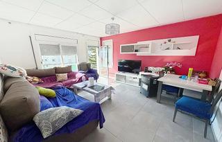 Appartement à Els Grecs-Mas Oliva. En venta  apartamento de 3 dormitorios con gran terraza en mas o