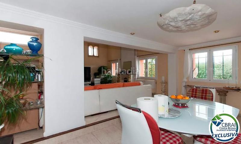 Foto 4a64205b-12e8-484a-a6bd-4adb51b57230. House with heating in Centre Roses