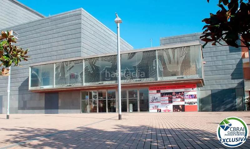 Foto 61e41094-e784-4af7-8bbc-4bd72c507513. House with heating in Centre Roses