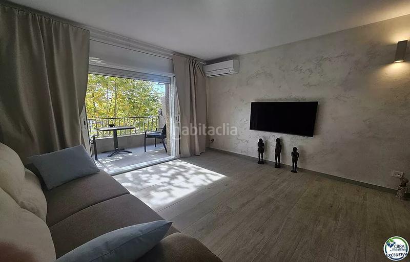 Foto 18c65d2d-55c6-4091-b915-16a79cc1c24a. Apartament a Moxó - Sant Mori Empuriabrava