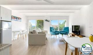 Piccolo appartamento in Puig Rom-Canyelles-Almadrava. Exclusivo apartamento reformado a 50 metros de la playa de canye