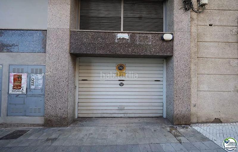 Foto 591f06dc-19e6-46ae-b73e-757ad715a79b. Car parking in Centre Roses