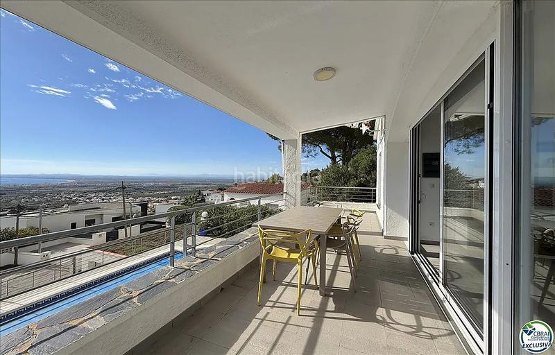 Foto 24e94db0-81b2-486d-9772-5e4882182fd7. Casa a carrer canaries 48 a Nord Roses