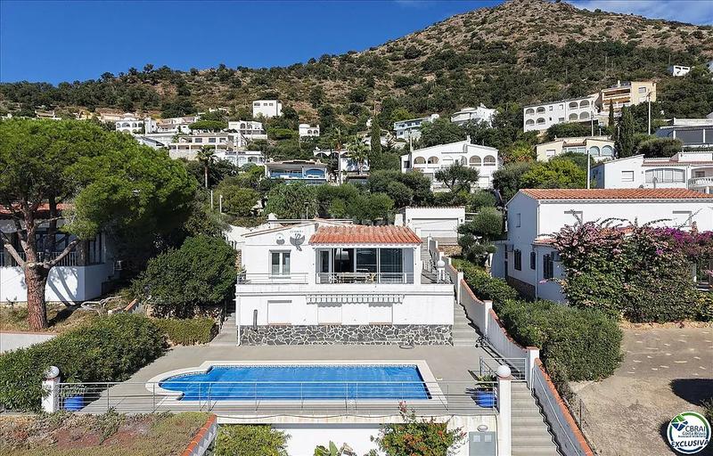 Foto 25b9e5e4-c1a7-4082-930a-812c391e90a0. Casa a carrer canaries 48 a Nord Roses