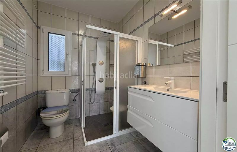 Foto 32b5de11-d5df-4e96-9a3c-c091433af7df. Casa a carrer canaries 48 a Nord Roses