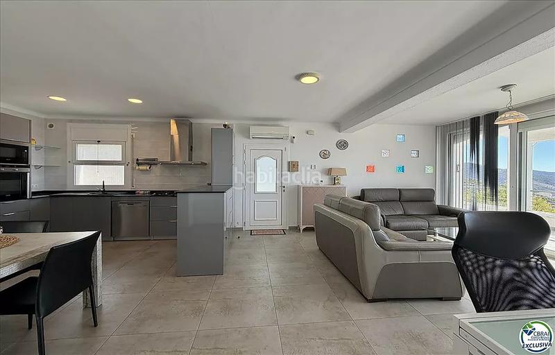 Foto 3749e024-744c-42d9-a667-8dd601034405. Casa a carrer canaries 48 a Nord Roses