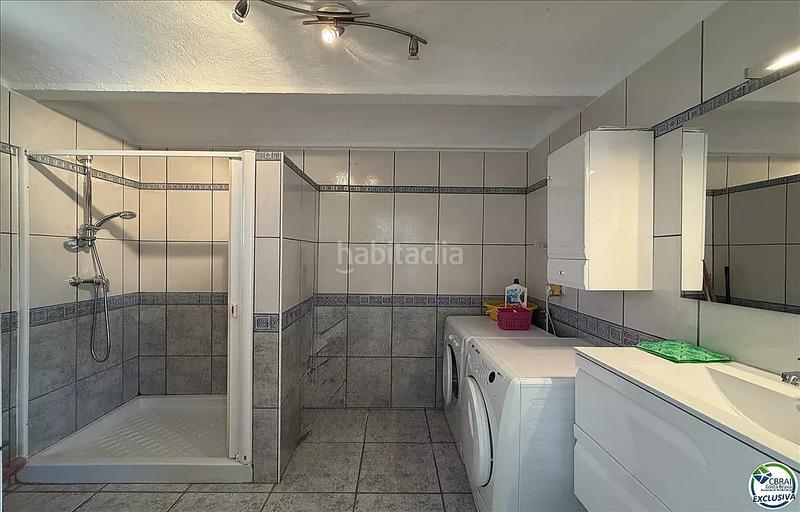 Foto 6c63afbd-0143-44a5-bcfe-bc1678b55c6a. Casa a carrer canaries 48 a Nord Roses