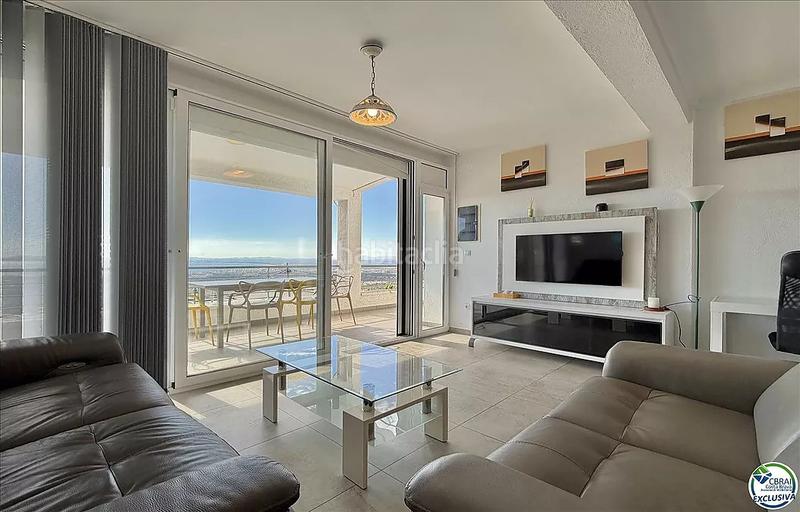 Foto a7262900-05e2-4385-9843-35f7f3c5d2cb. Casa a carrer canaries 48 a Nord Roses