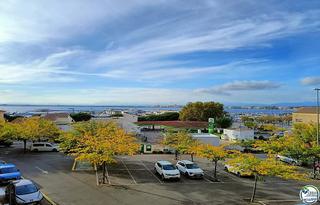 Apartamento en Calle merce rodoreda 1. Esplendido apartamento en el puerto de rosas con licencia turíst