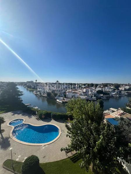 Foto 7768684e-9f7a-4efd-a83f-95b18ebad84e. Appartement mit pool in Sant Maurici Empuriabrava