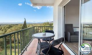 Apartament a Calle roma 17. Piso reformado en zona tranquila de mas oliva  roses