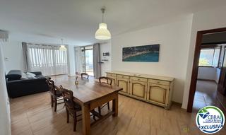 Appartement in Calle Puig Rom 133
