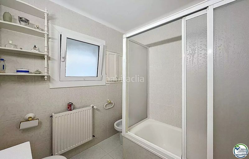 Foto 602edb9d-94b6-4b8b-94bc-f33d441a52c0. Apartament a avenida de rhode 181 a Centre Roses