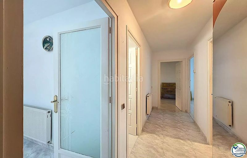 Foto 8db7d127-7c67-464b-8318-61dc4a7bbd68. Apartament a avenida de rhode 181 a Centre Roses