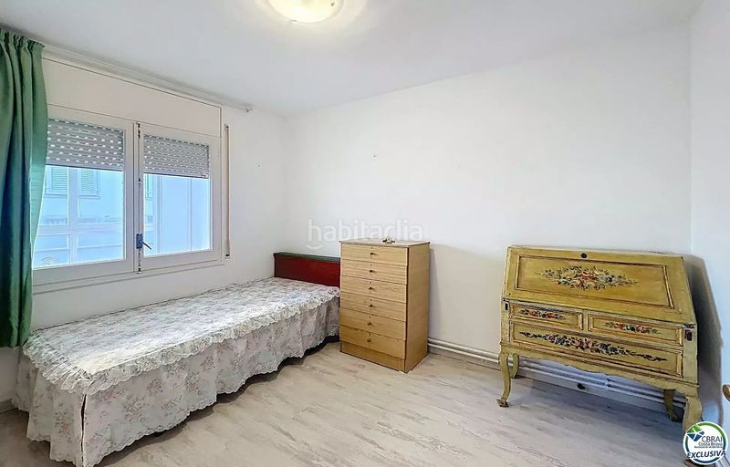 Foto ff0175a2-a825-4f06-b390-419a419421d2. Apartament a avenida de rhode 181 a Centre Roses