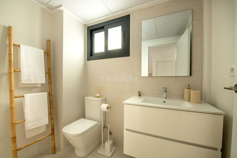 Foto ddf2de18-6c9f-4773-b061-bf5ca6ee1513. Casa amb piscina a Cox