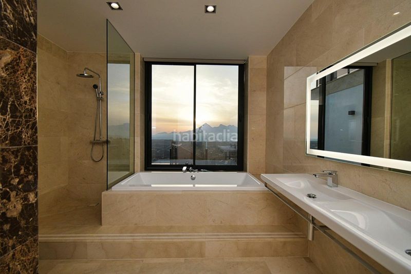 Foto b297c5cf-946f-43cf-b37f-5fd828838e74. Xalet amb aparcament a Altea hills Altea