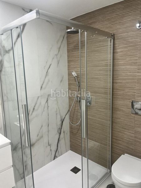 Foto 3c624005-fef3-4fff-b2c4-685445c8801c. Pis amb aparcament piscina a Playa Poniente Benidorm