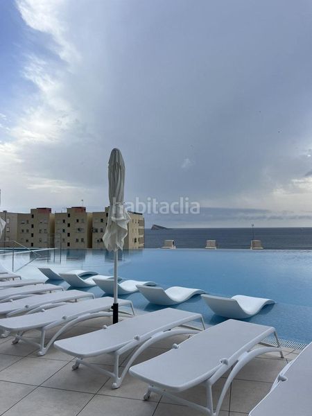 Foto 50c6d2ad-7621-478a-94b6-799dd54db8ae. Pis amb aparcament piscina a Playa Poniente Benidorm