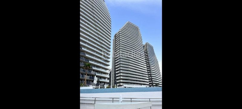 Foto 7dfb6716-e1ba-4ed1-a0cb-3daa92133956. Pis amb aparcament piscina a Playa Poniente Benidorm