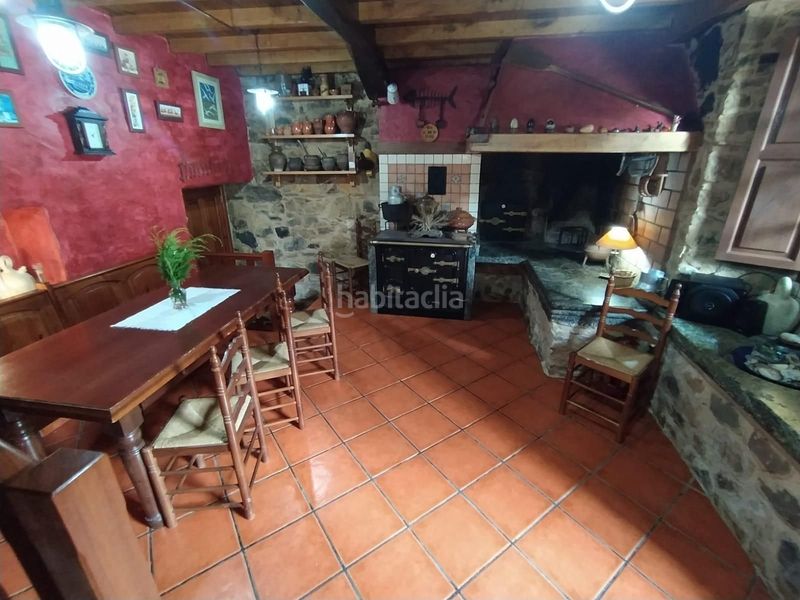 Foto 447b5ead-1b34-4251-81ef-0049397cc544. Casa amb aparcament a Ortigueira
