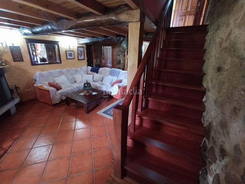 Foto d27f2b45-b89d-4c95-bc07-6f3bfc511585. Casa amb aparcament a Ortigueira