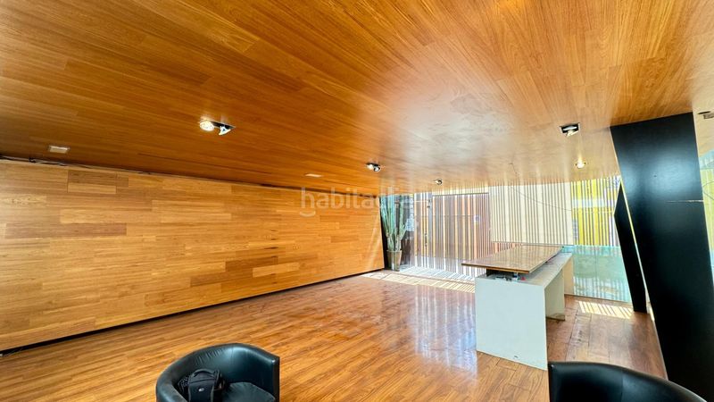 Foto c2fd29eb-5fde-4fcf-96fe-7eea34e7b262. Edifici a Centro Sant Vicent del Raspeig