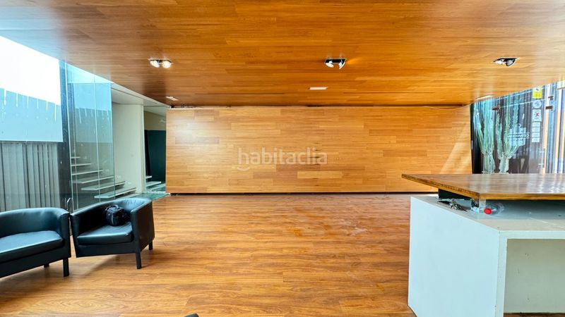 Foto e100a0ab-2459-4a4a-b813-4c2a170224e0. Edifici a Centro Sant Vicent del Raspeig