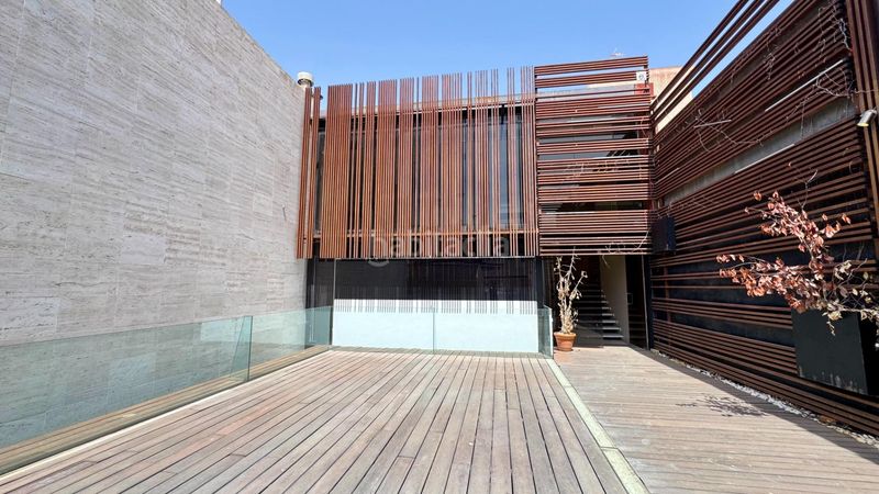 Foto ffbe1354-f6eb-4331-b2aa-848329556334. Edifici a Centro Sant Vicent del Raspeig