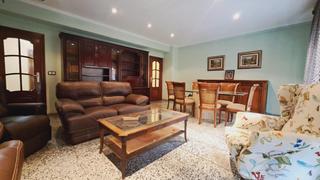 Piso en Ensanche-Diputación. Piso céntrico en alicante de 141 m con 4 habitaciones y 2 baños!