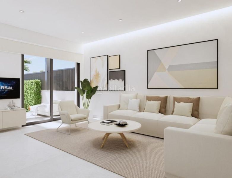 Foto 20a2b25d-7a61-4e77-8eb4-76457b081b22. Casa adossada amb piscina a Centro Alcázares (Los)