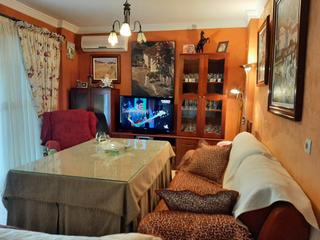 Etagenwohnung  N/a. Se vende gran piso en ubrique