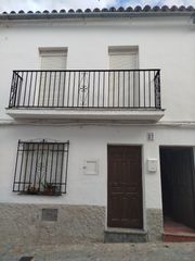 Flat in Zahara. Se vende piso en zahara de la sierra