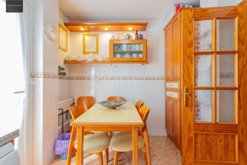 Foto b3b8a190-2913-416a-880f-9e06e1335542. Casa adossada amb aparcament a Cúllar Vega