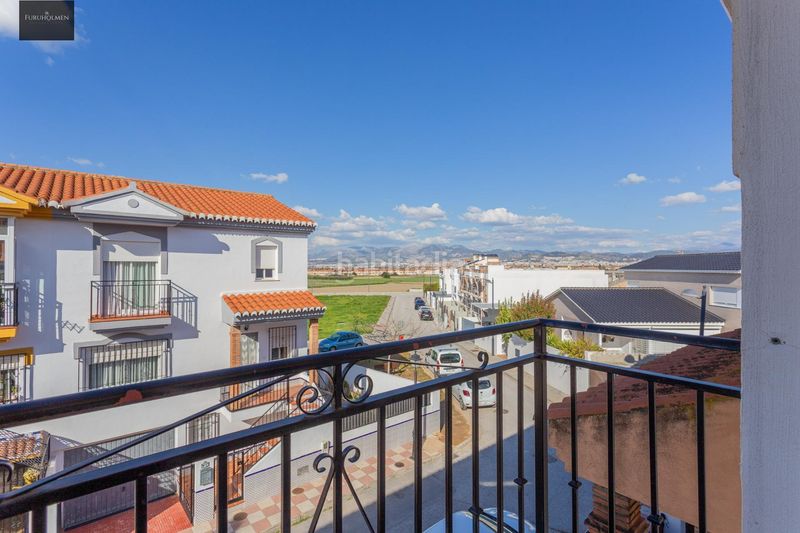 Foto eb694157-9957-48fa-8973-ea70c11f5db2. Casa adossada amb aparcament a Cúllar Vega