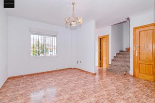 Casa a schiera  Plaza leonardo da vinci. Adosado en las gabias