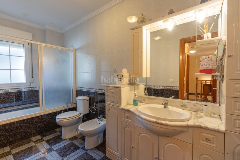 Foto 63285a8e-e23b-46db-a5cd-dcf52301c3e4. Casa amb aparcament a Padul