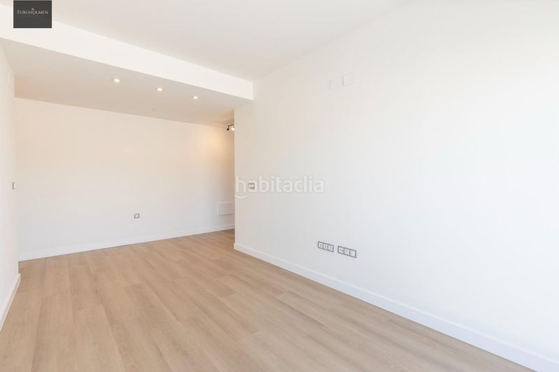 Foto 04d83e71-b34a-4969-abf1-b9f436d2838e. Àtic amb calefacció a Albolote