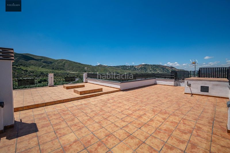 Foto a5348173-4a73-4fb9-a6db-e6d7e8832b1f. Appartamento in calle camino viejo de güéjar 35 in Cenes de la Vega