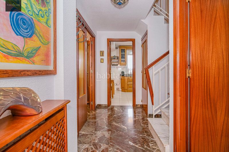 Foto 6628b367-abf6-4fef-8e82-4d1ebd73687b. Casa adossada amb aparcament a Joaquina Eguaras Granada