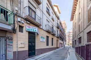 Edificio en Calle Ventanilla