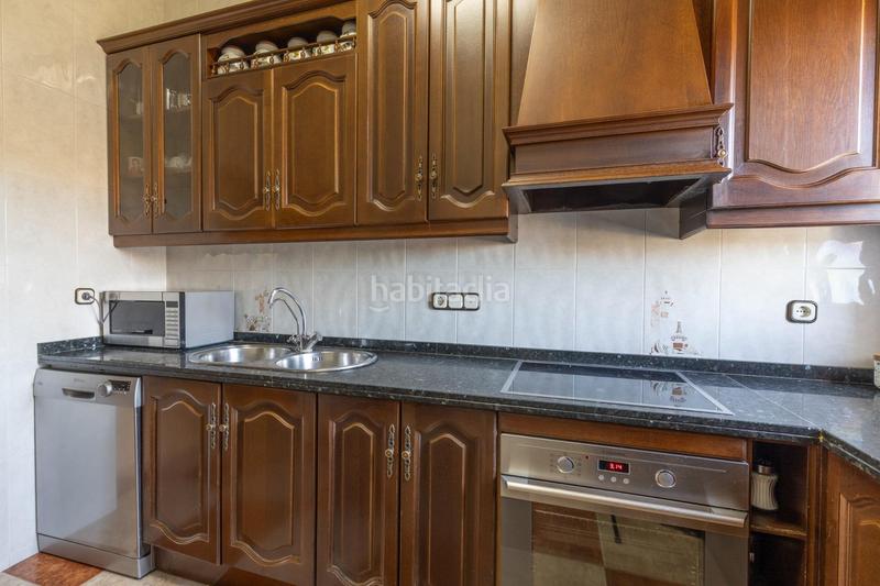 Foto d43d1b67-01a6-44e5-9de4-28c013443291. Chalet con riscaldamento parcheggio piscina in Bobadilla Granada