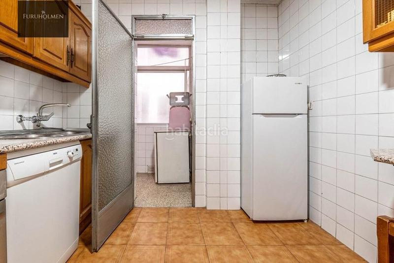 Foto 0155ff3d-9280-4dc4-8274-1fbbab9a4fac. Piso oportunidad bajada precio!!gran piso en plaza gracia de 6 dormitorios en Granada