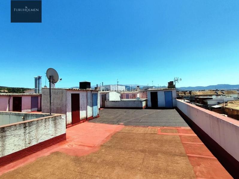 Foto 4fdc4404-fa25-4118-9a4e-f4a2eb1169ed. Piso oportunidad bajada precio!!gran piso en plaza gracia de 6 dormitorios en Granada
