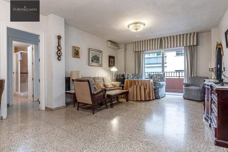 Foto 8a427d3e-4242-4f1c-b339-35e340274229. Piso oportunidad bajada precio!!gran piso en plaza gracia de 6 dormitorios en Granada